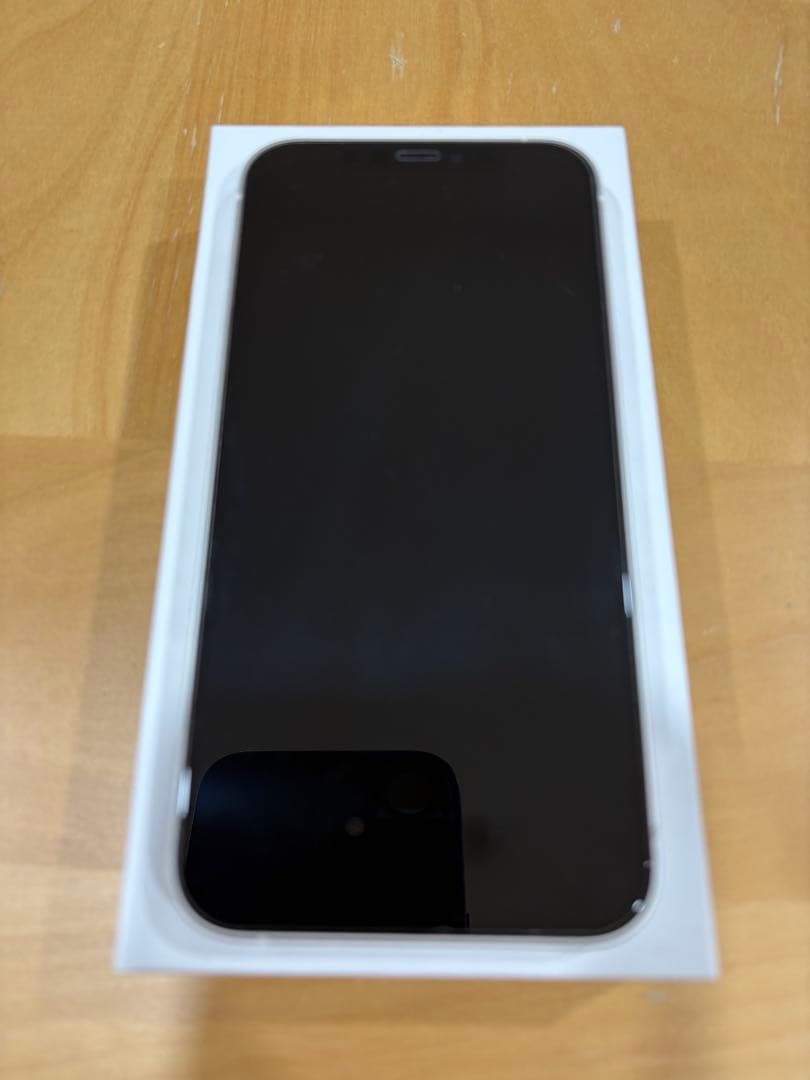【美品】Apple iPhone 12 64GB ホワイト（付属品完備）