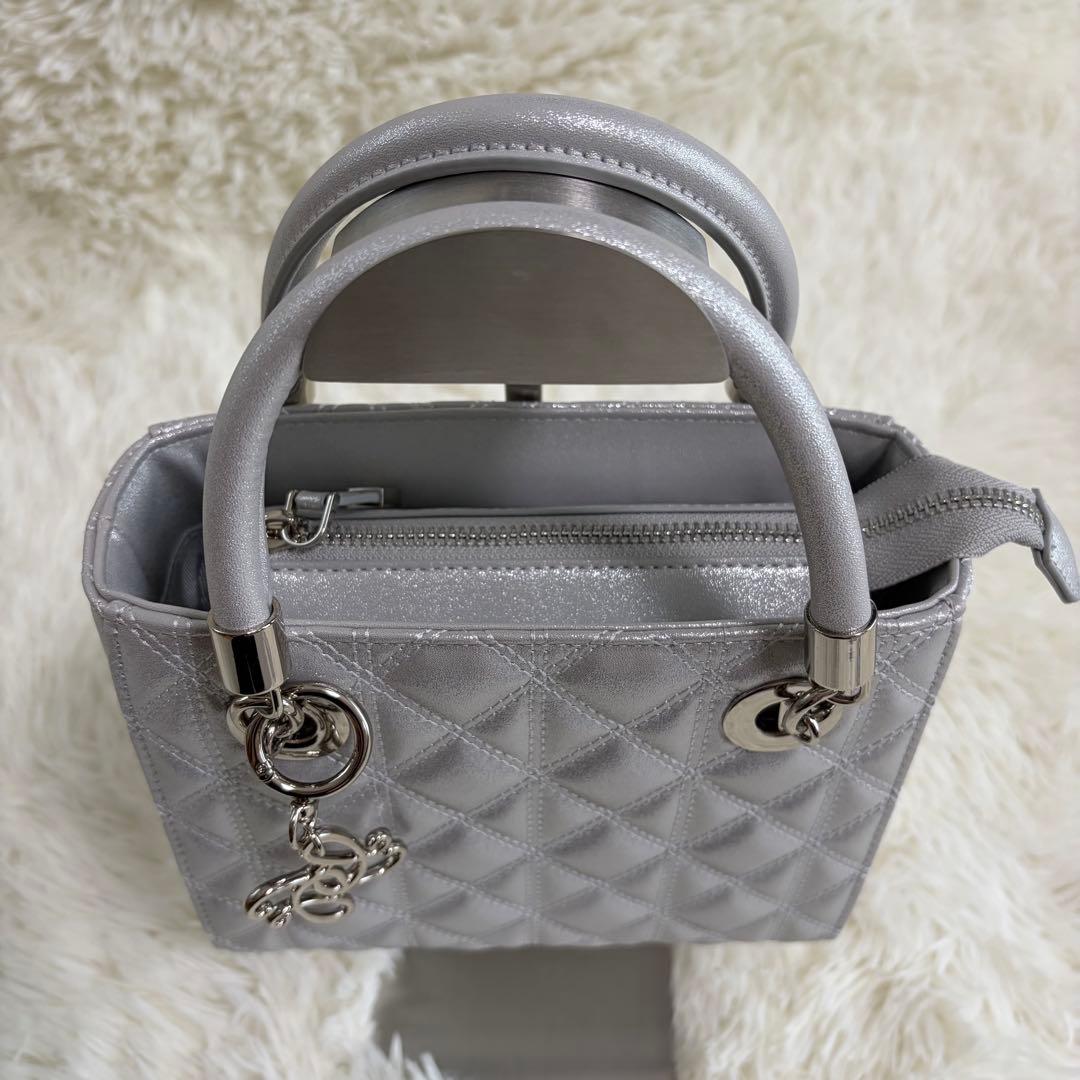 未使用品　RANDA キルティング 2ウェイバッグ シルバー