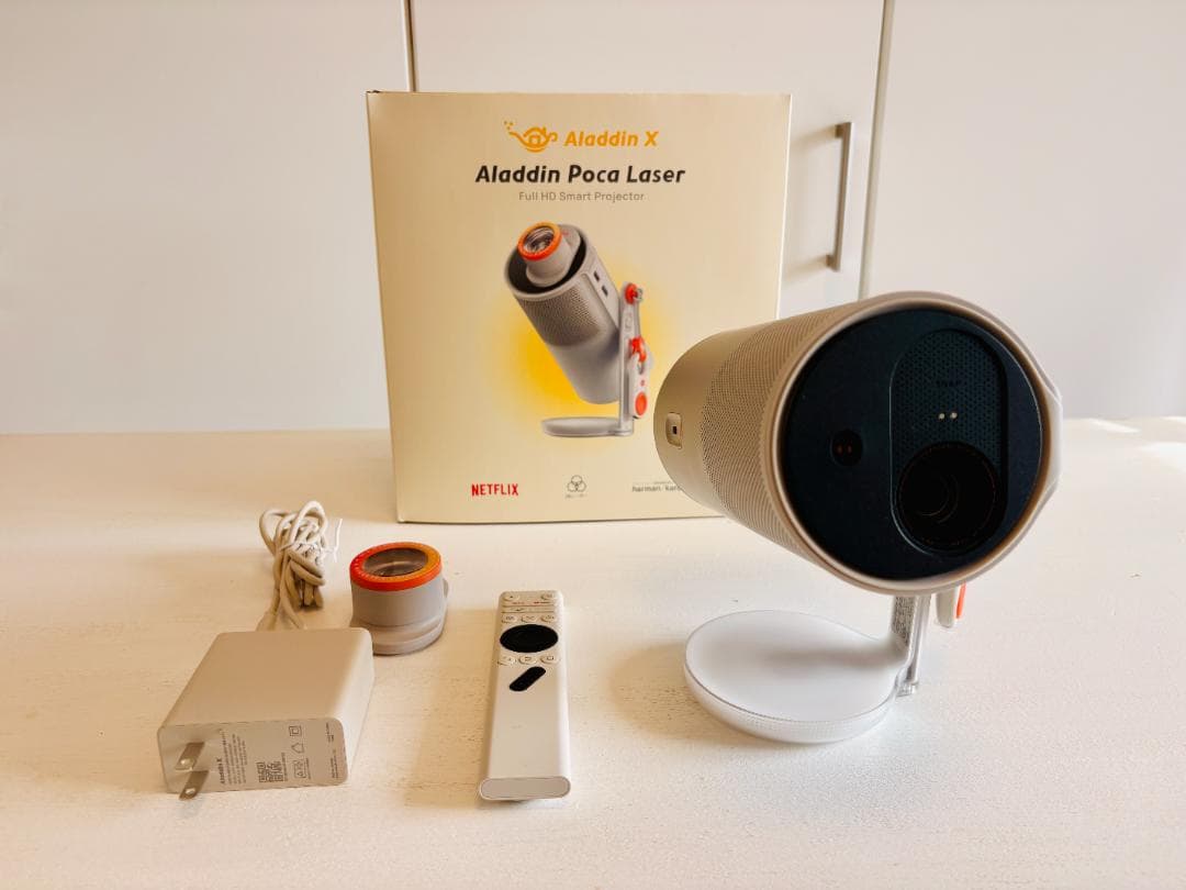 【美品・格安】Aladdin Poca Laser フルHDプロジェクター