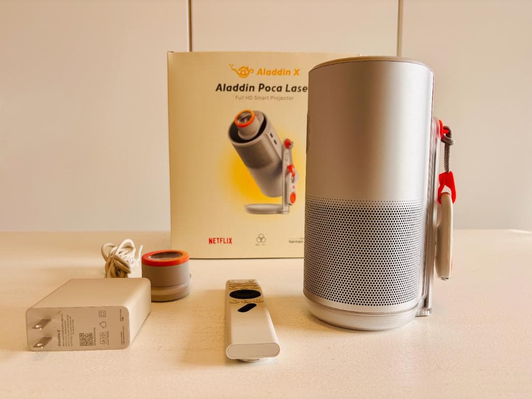 【美品・格安】Aladdin Poca Laser フルHDプロジェクター