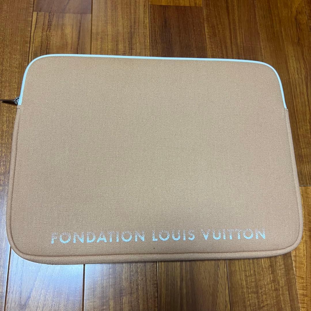 【新品未使用】FONDATION LOUIS VUITTON パソコンケース
