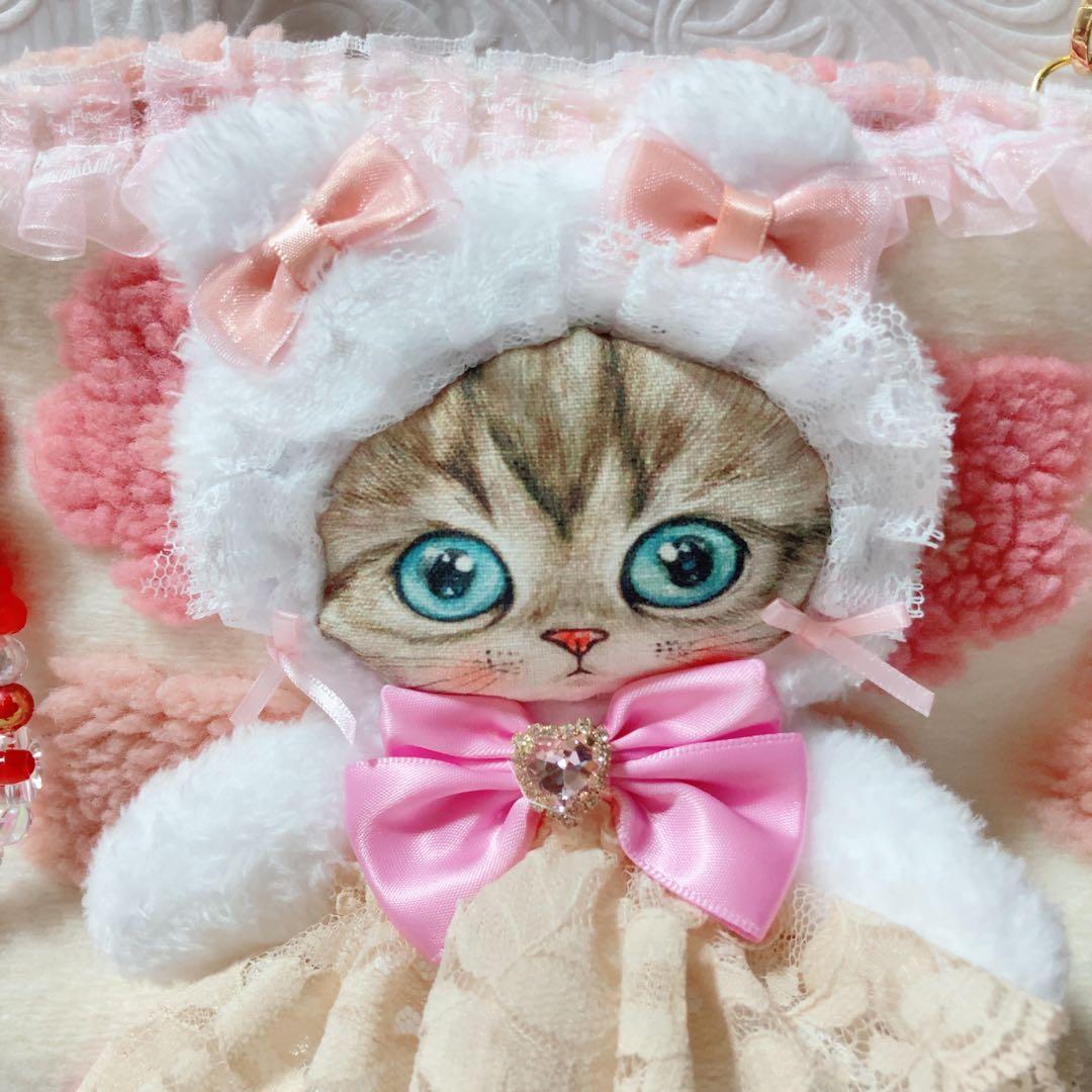 フ*ス様 レースドレスのサバ猫ちゃんサコシュ　コヤンイサムチョン　フワフワお花ボ