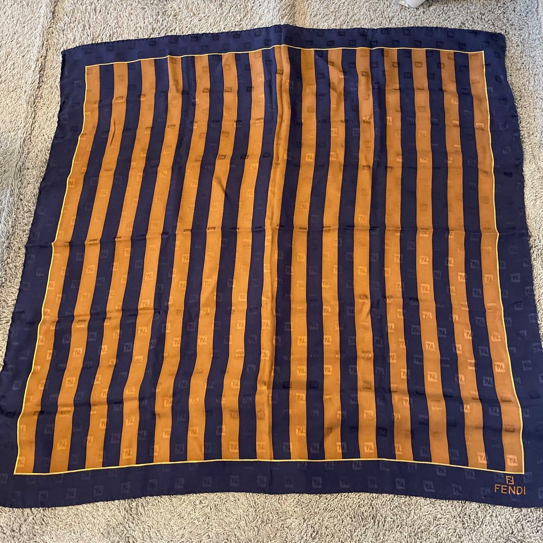 Fendi ストライプ シルク　スカーフ