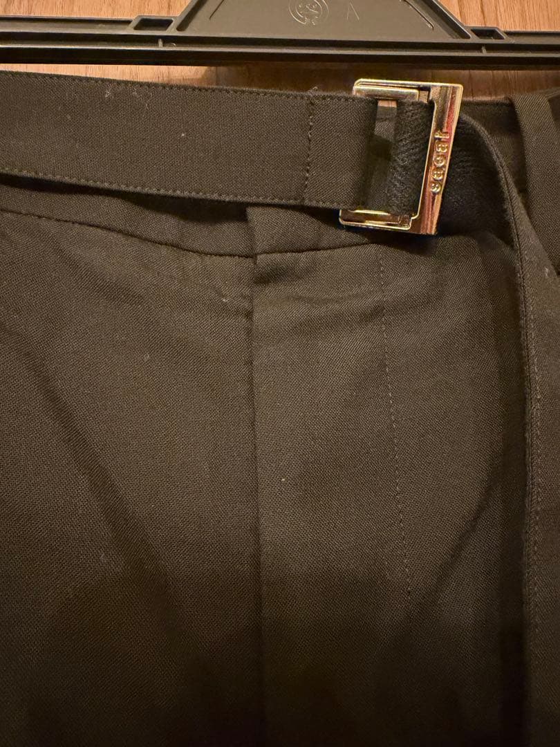 サカイ　ブラック スラックス ベルト付き