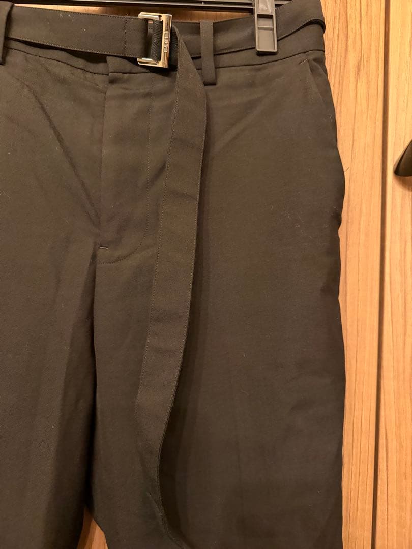 サカイ　ブラック スラックス ベルト付き