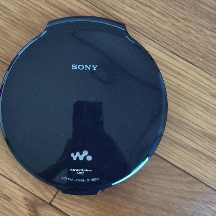 SONY D-NE20 ポータブルCDプレーヤー（ジャンク）