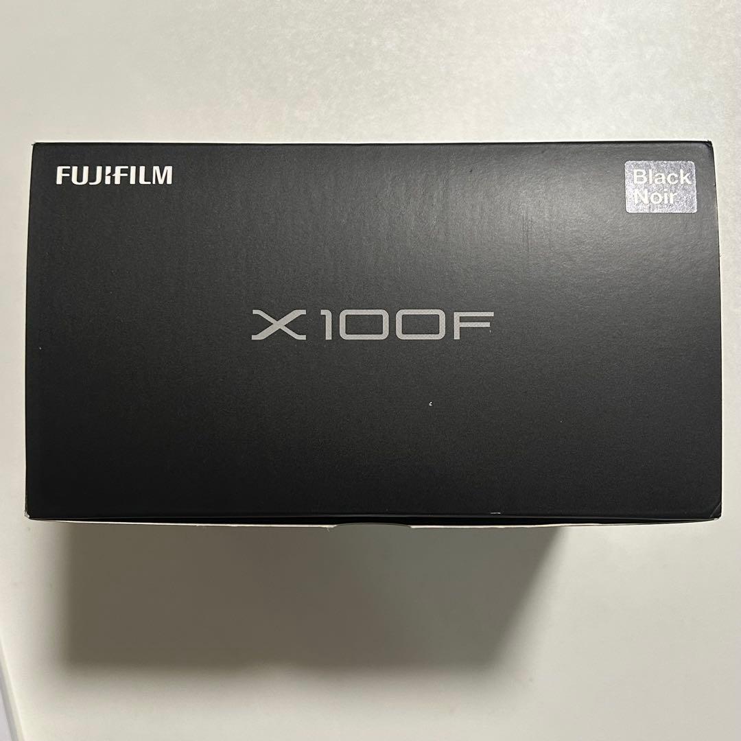 【美品】FUJIFILM X100F ブラック 専用レザーケース付き