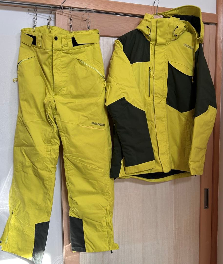 ゴールドウィン　スキーウェア上下★お値下げ★