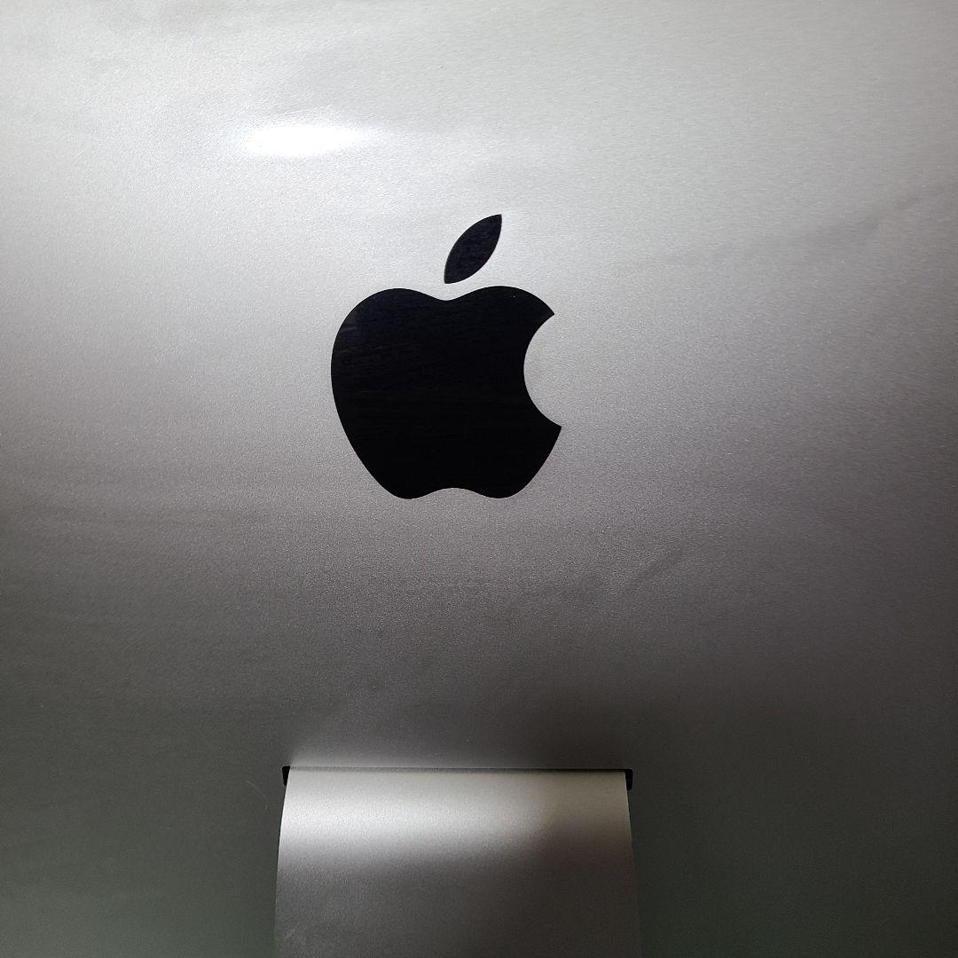 2009年モデルの27インチiMac　キーボード、マウス付き