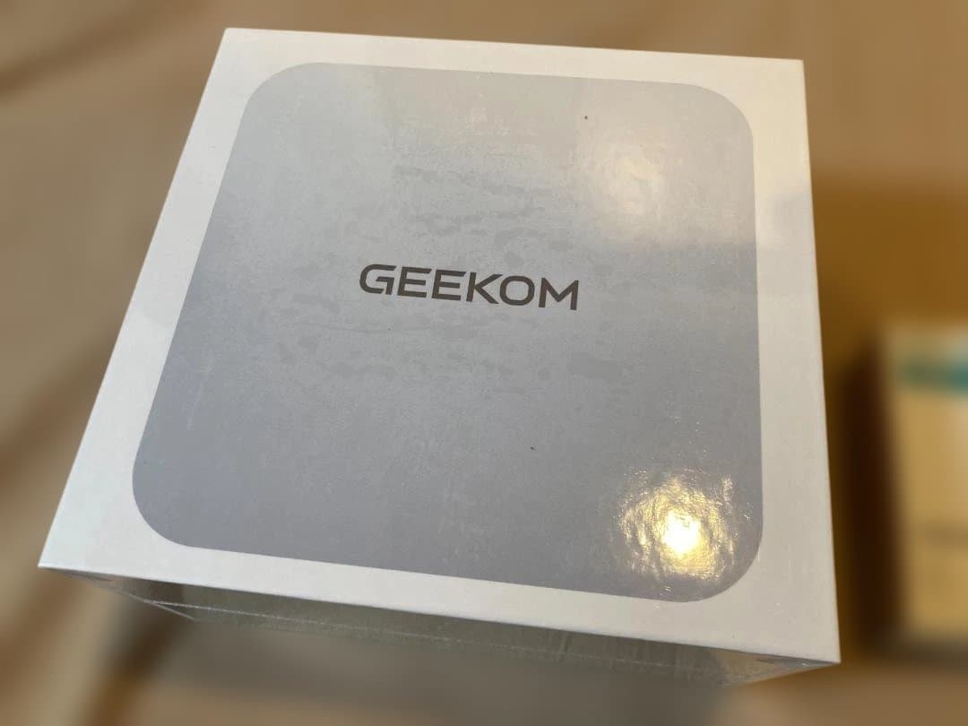 【未開封】GEEKOM A8 AMD Ryzen9 8945HS + USBハブ