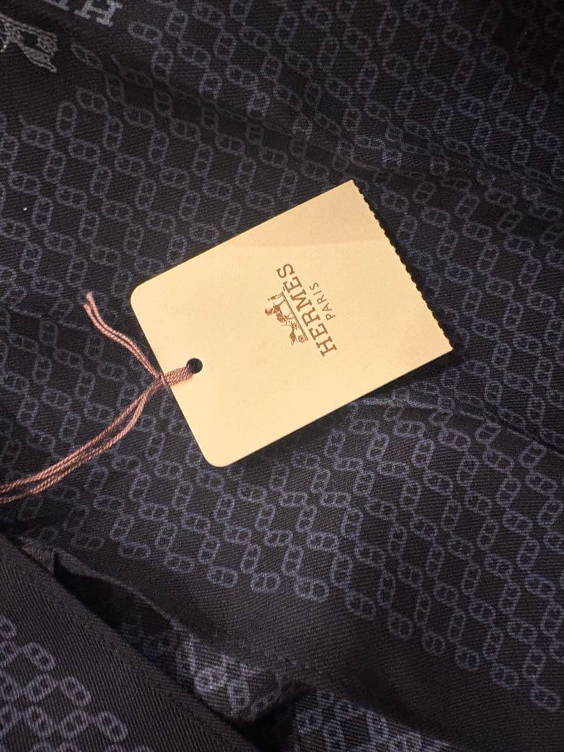 HERMES メンズスカーフ　タグ箱付き