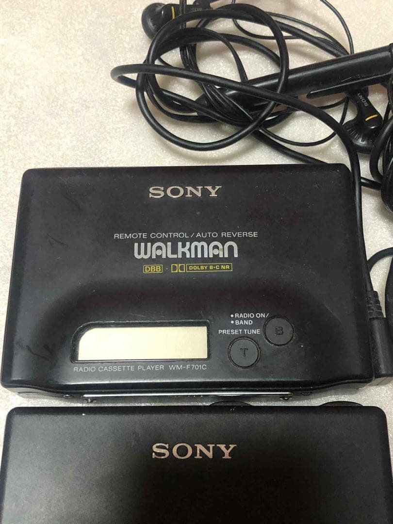 SONY WALKMANソニー ウォークマン カセットプレーヤージャンク品2個
