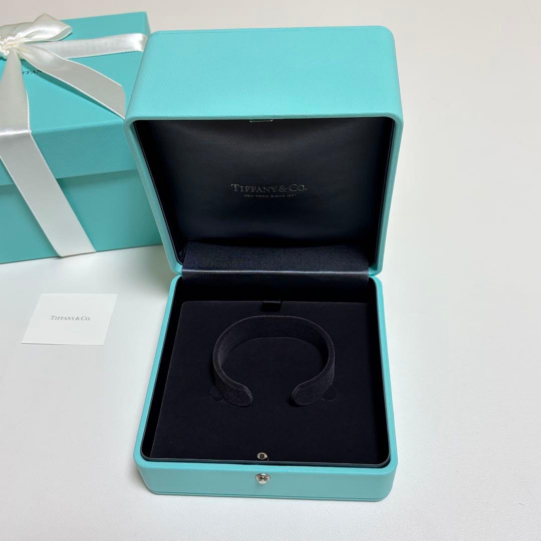 美品　ティファニー　バングルケース　空箱　ブレスレット　腕時計ケース　現行品