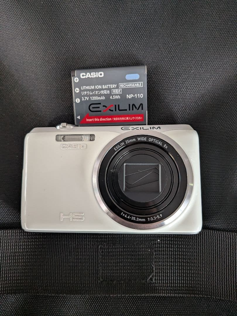 デジタルカメラ CASIO EX-ZR20