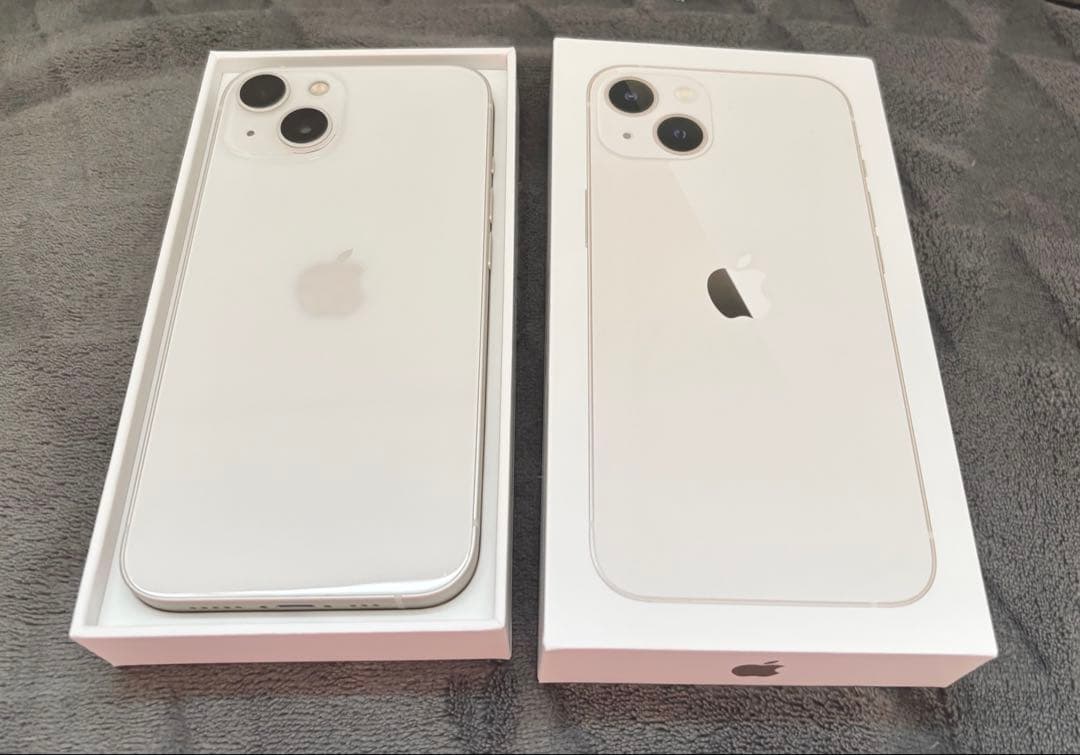 極美品）Apple iPhone 13 256GBホワイト 本体