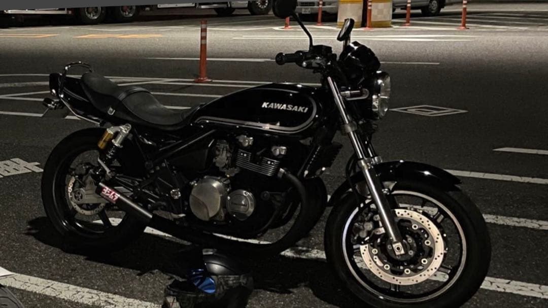 ゼファー400 外装セット 黒 タンク サイドカバー カウル