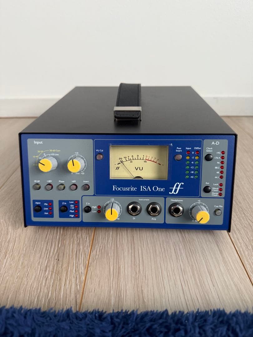【新品同様！】Focusrite ISA One マイクプリアンプ