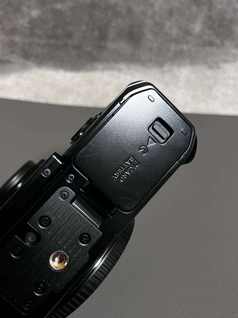 【新品購入品】Nikon Z f 40/2 レンズキット　ミラーレス一眼カメラ