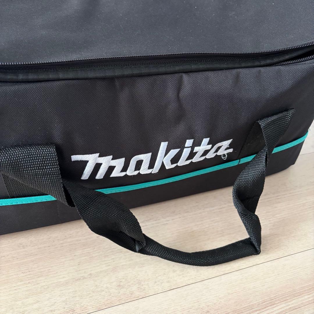 マキタ 充電式クリーナー CL184DZ (バッテリ・充電器はなし）