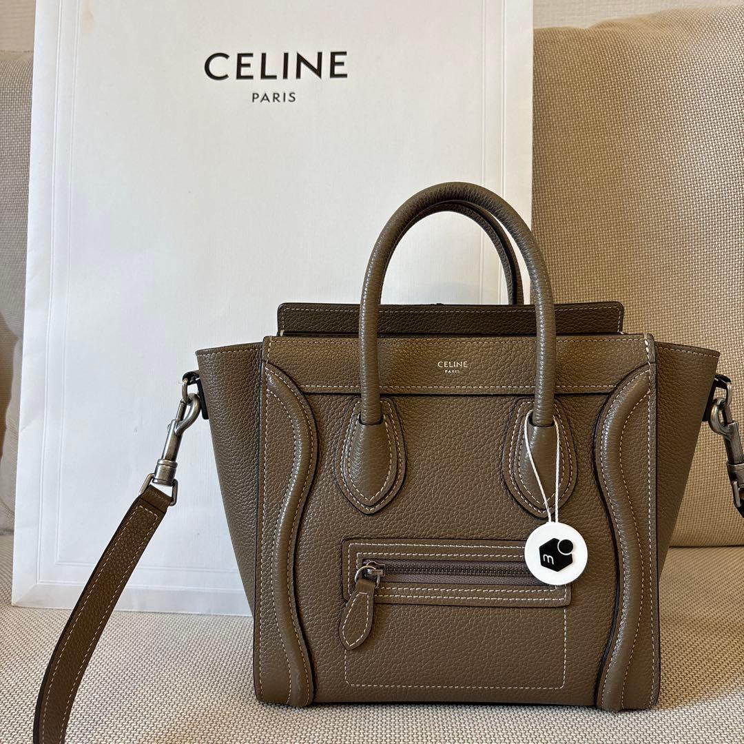 セリーヌ ラゲージ　ナノ　スリ