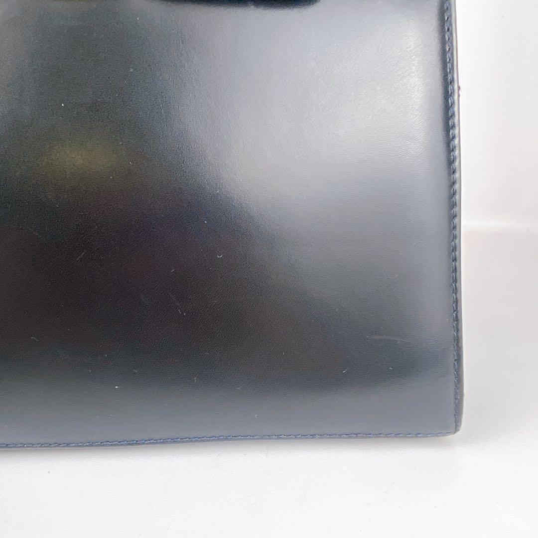 美品　フェラガモ　ヴァラリボン　フォーマルバッグ　ダークネイビー