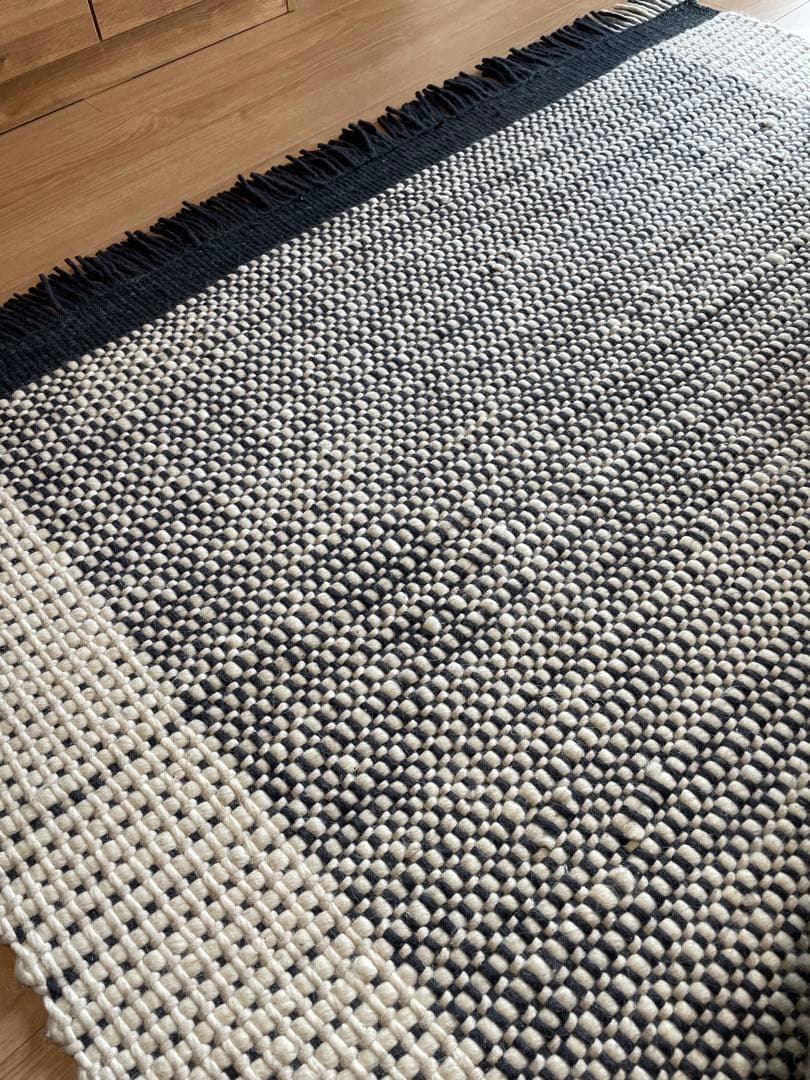 r*n様 【RUGHAUS】Mira ラグ 160×230cm ブラック／完売品