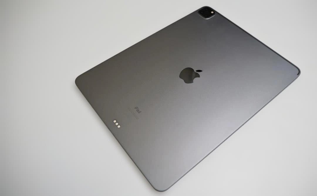 K*N様 iPad Pro 12.9 第4世代 256GB スペースグレイ 美品