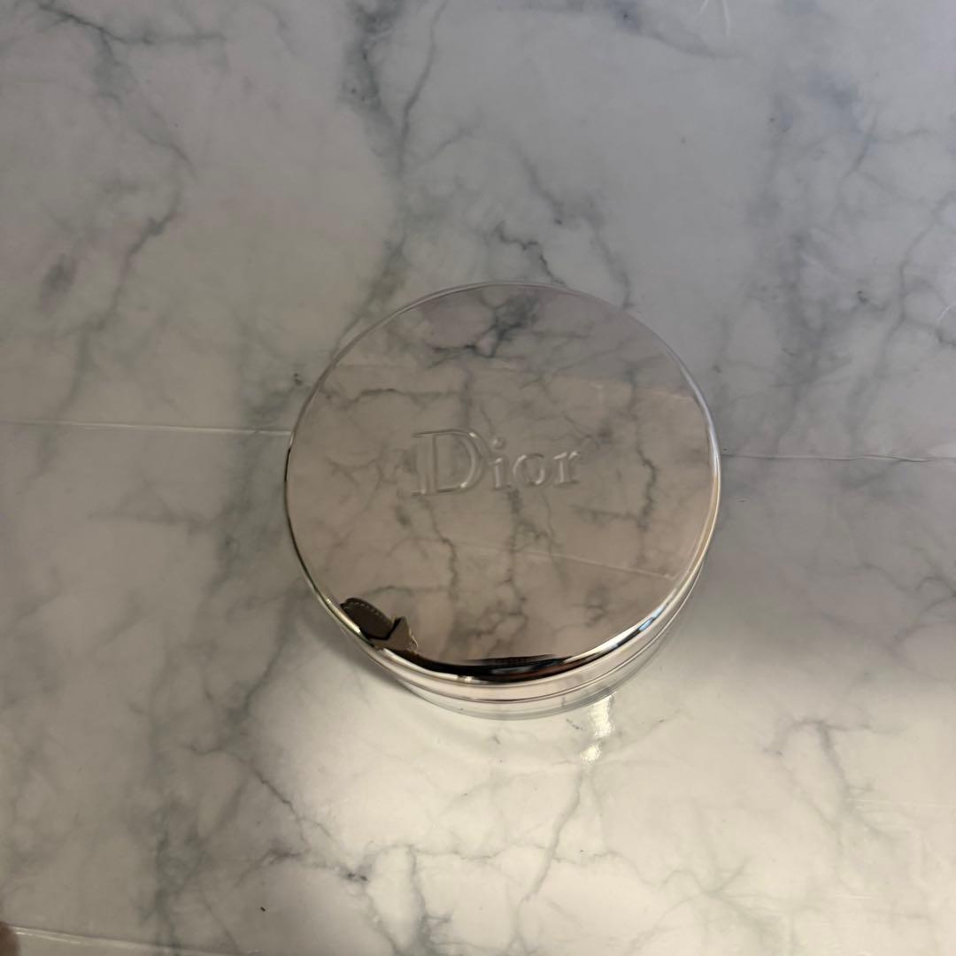 Dior カプチュールトータルパーフェクションルースパウダー