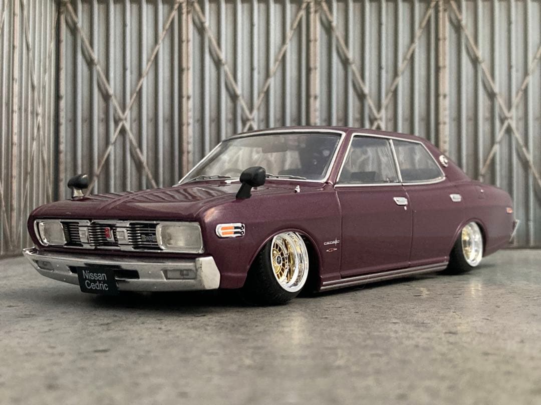 1/24 ニッサン セドリック4ドアHT（カスタム品）