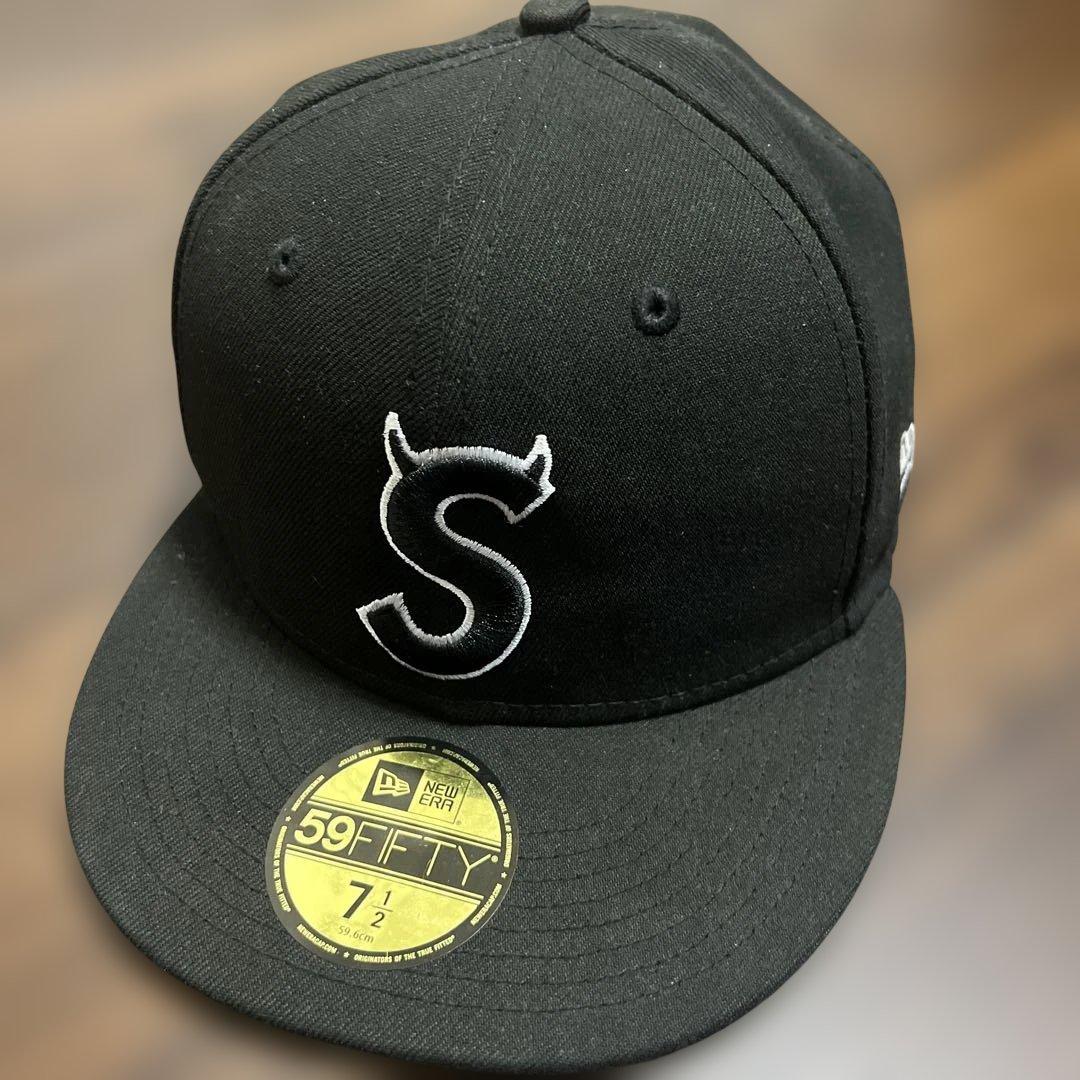 美品　Supreme　S Logo　ツノ　New Era　FW22　\