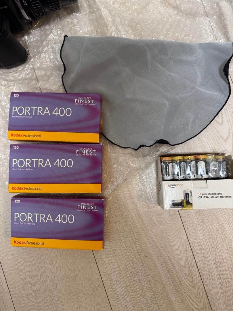 PENTAX67Ⅱ 中判フィルムカメラ 木製グリップ、レンズ２本付き