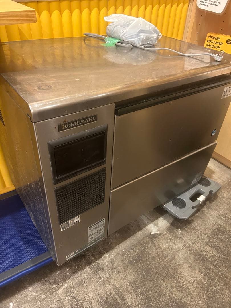 値下げ！HOSHIZAKI 製氷機 ステンレス　業務カフェ　飲食店　使用できます