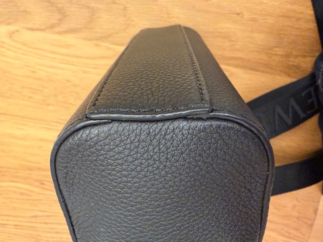 LOEWE ショルダーバック カメラバッグ