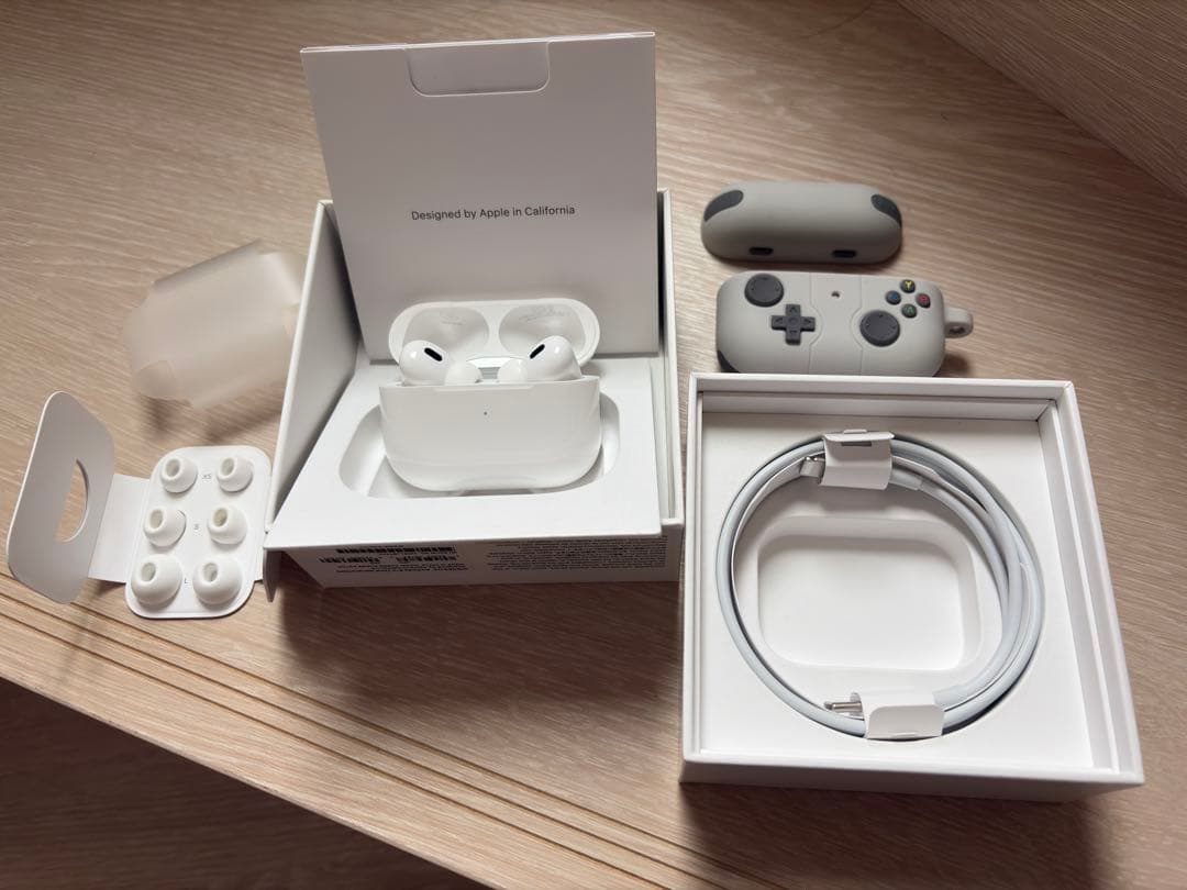 【美品】AirPods Pro（第2世代）おまけ付き