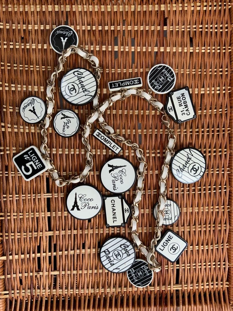 中古　美品　希少　シャネル　エッフェル塔　チャーム　ベルト