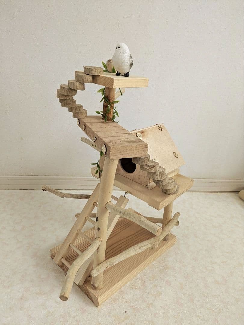 バードアスレチック66流木 バードジム　バードトイ　螺旋階段を登って