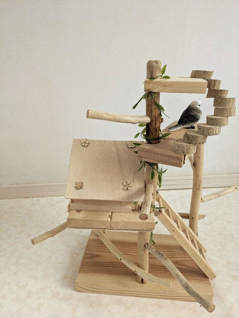 バードアスレチック66流木 バードジム　バードトイ　螺旋階段を登って