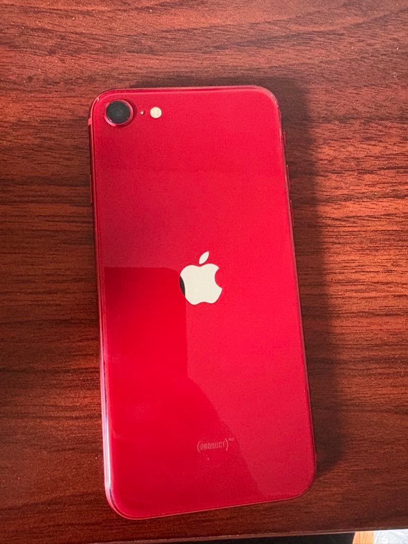 【即日発送】第3世代 iPhone SE 美品　simフリー　64GB