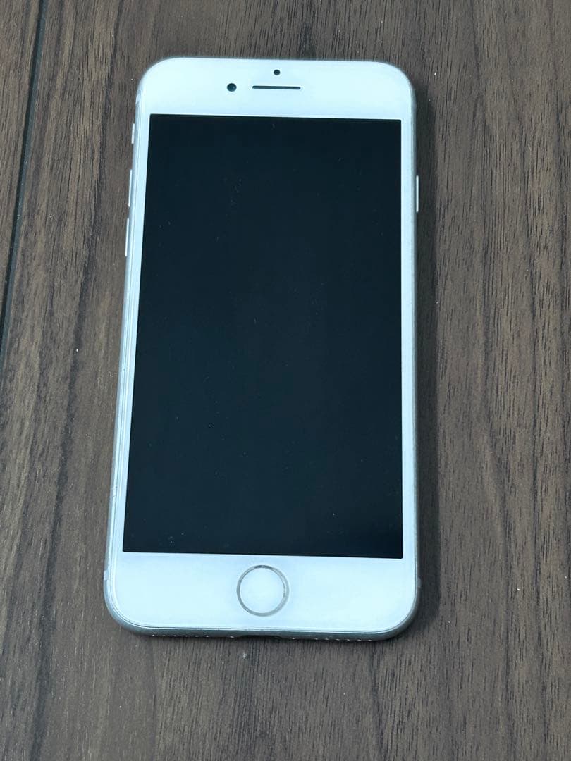 P*h様 Apple iPhone 8 64GB ホワイト
