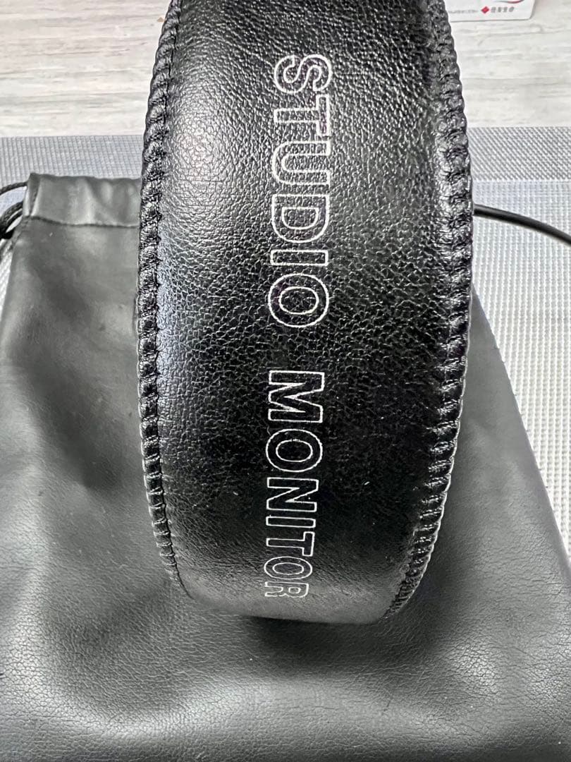 SONY MDR-V6 モニターヘッドホン【現在入手困難】