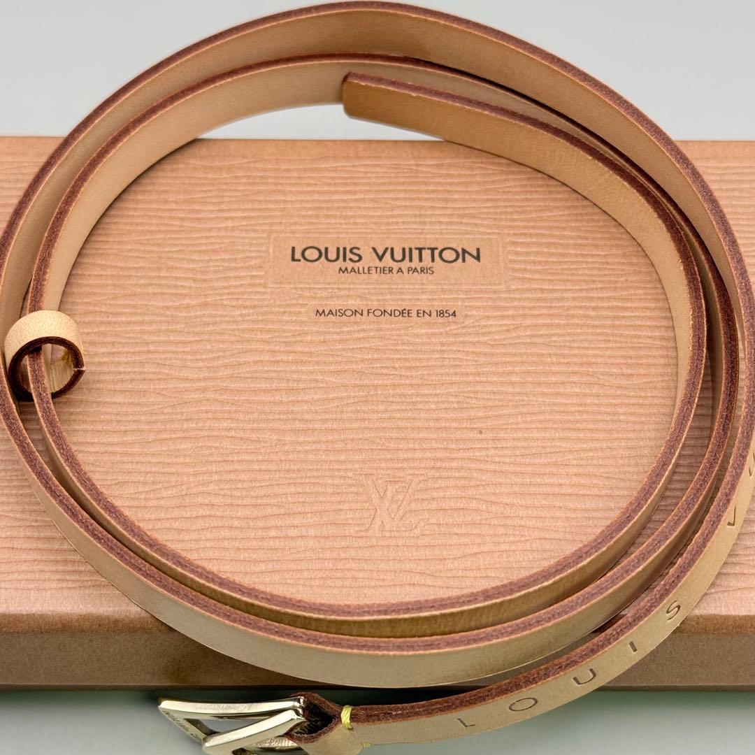 ルイヴィトン ヌメ革ベルト 細身