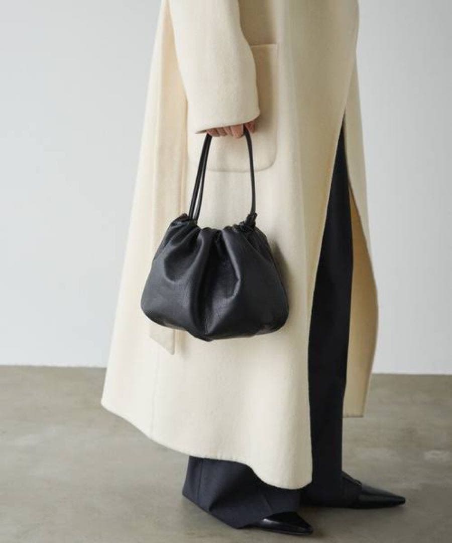 russet レザー巾着4WAYショルダーバッグ　ブラック