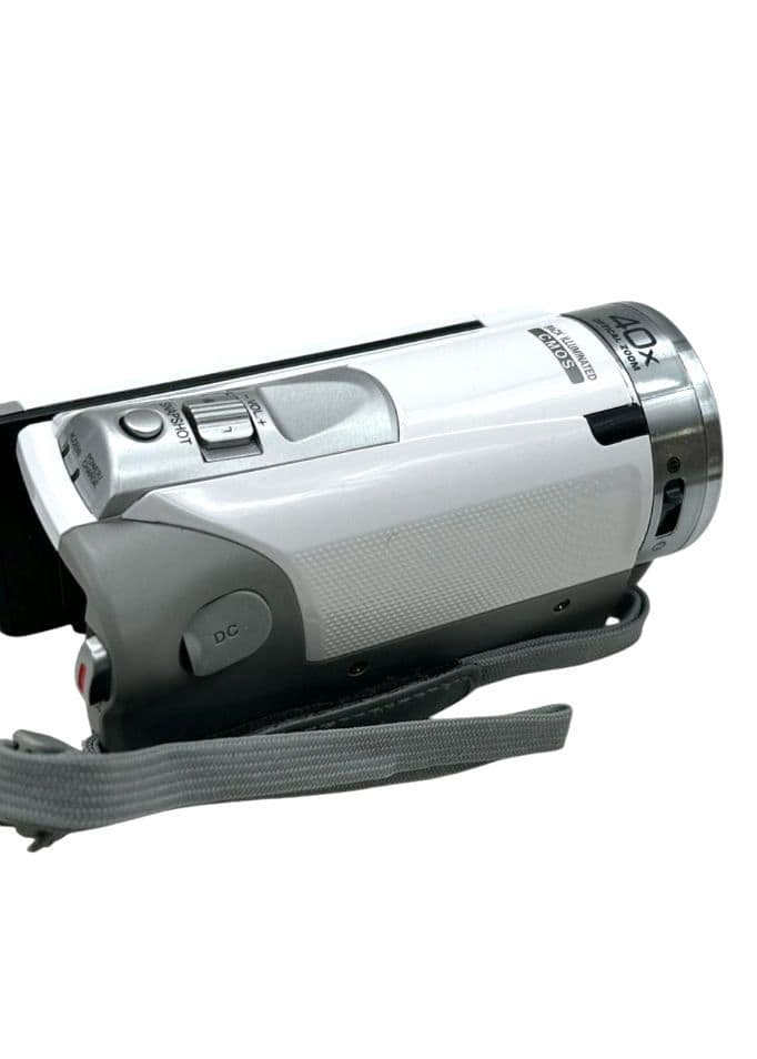 ビデオカメラ JVC Victor Everio GZ-E600-W