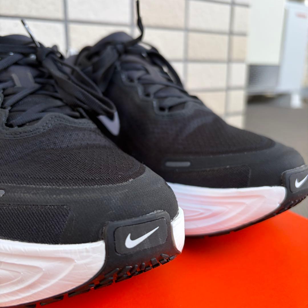 【超美品】NIKE VOMERO PLUS US10 / 28cm 低走行