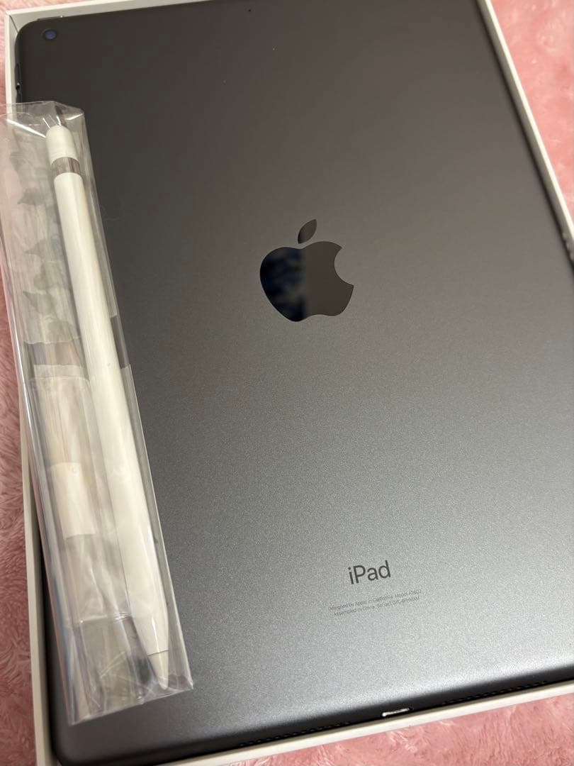 iPad 第9世代 本体 lightningケーブル