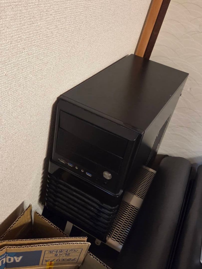 タワー型デスクトップPC