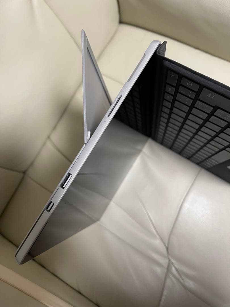 Windowsタブレット本体 Microsoft Surface Pro6 (8GB/256GB)