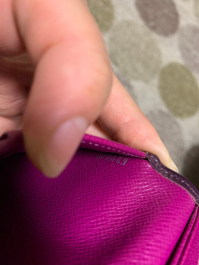 ルイヴィトンエピ 名刺入れ