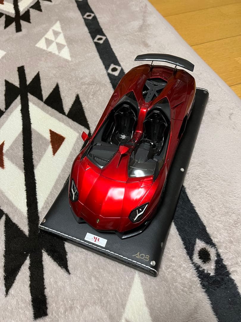 ランボルギーニ アヴェンタドール J 1/18 コレクションモデルMR 訳あり