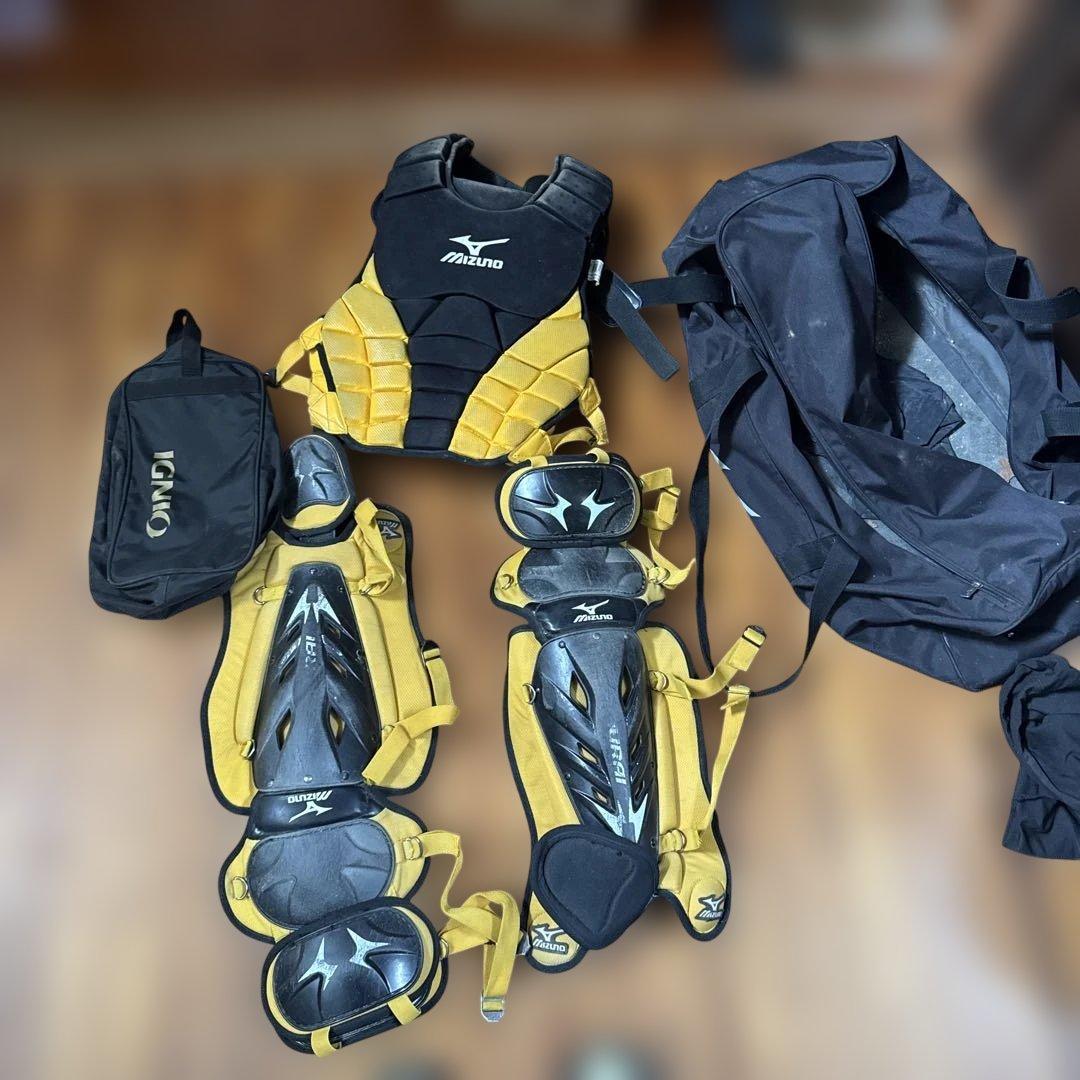 Mizuno キャッチャー防具セット バッグ付き中古品